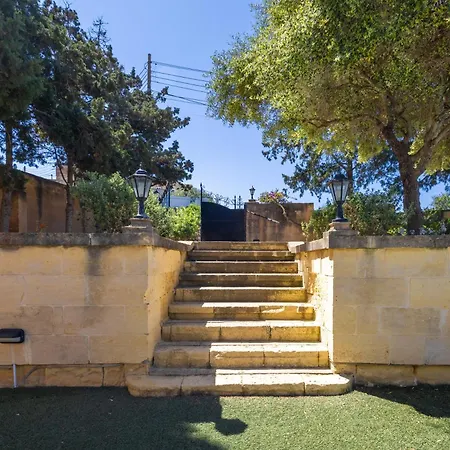 Villanirvana Villa Qala