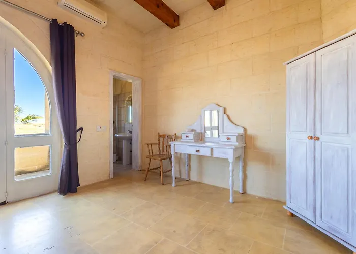 Villanirvana Villa Qala